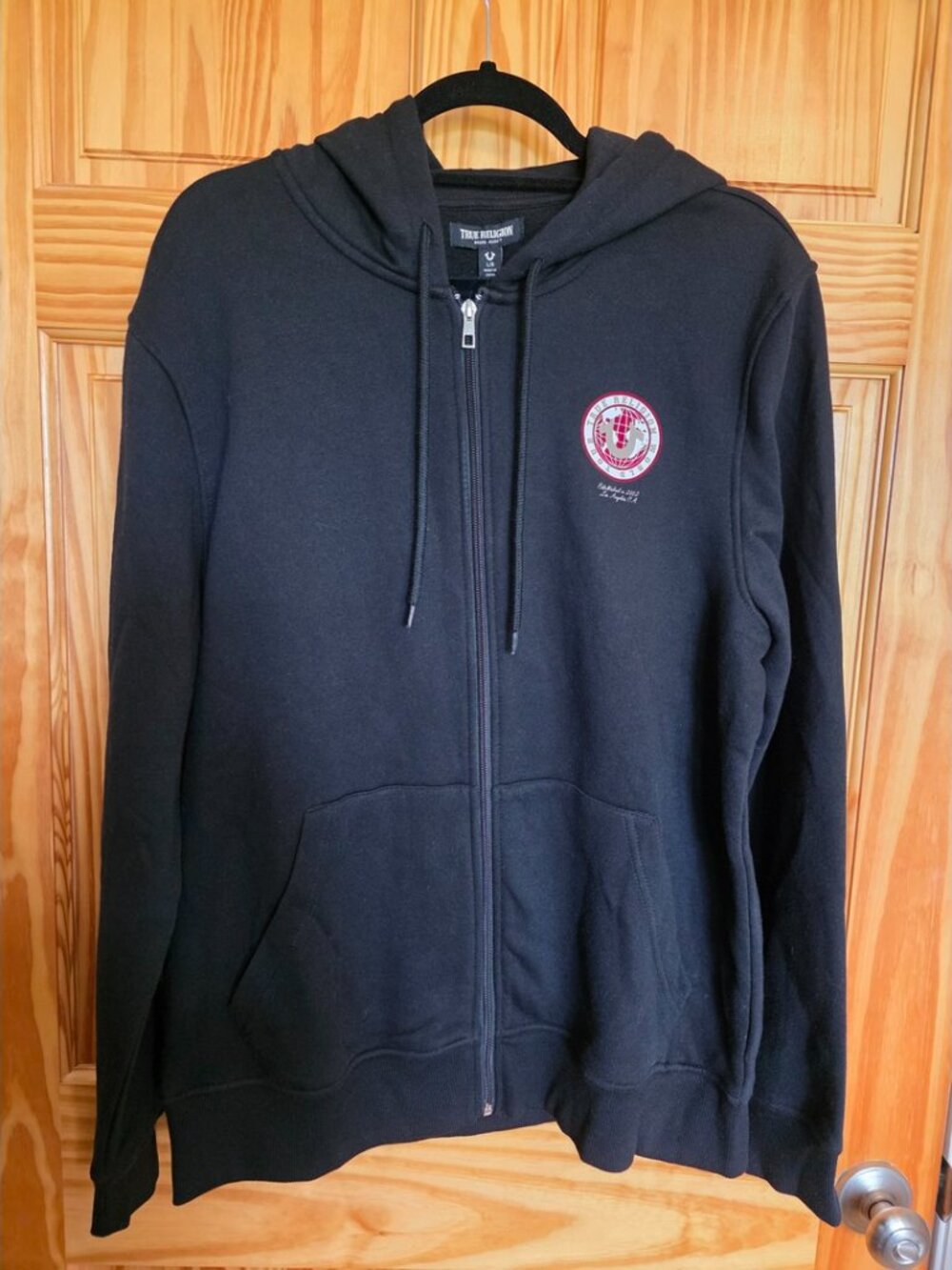 💛 58. True Religion Men's Size L Black Zippered Sweater